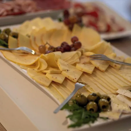 The Resting Place מלון למגו