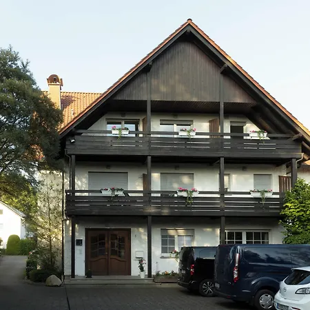 The Resting Place מלון למגו