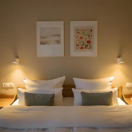 酒店 The Resting Place