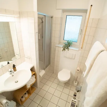 The Resting Place מלון למגו