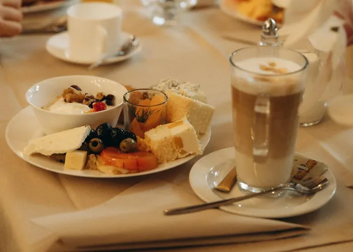 The Resting Place 3* למגו